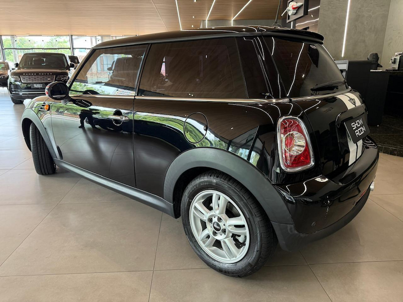 Foto do veículo MINI ONE  2013 82.900 KM 55.000,00
