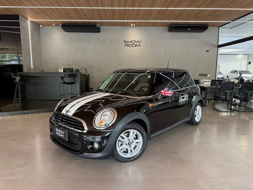 Foto do veículo MINI ONE  2013 82.900 KM 55.000,00