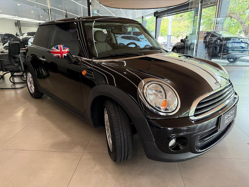 Foto do veículo MINI ONE  2013 82.900 KM 55.000,00