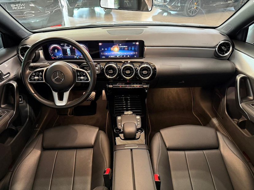 Foto do veículo MERCEDES-BENZ A 200 A200 SD HI 2020 62.730 KM 172.000,00