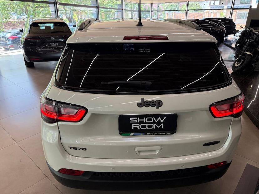 Foto do veículo JEEP COMPASS  LONG TF 2022 33.616 KM 135.000,00