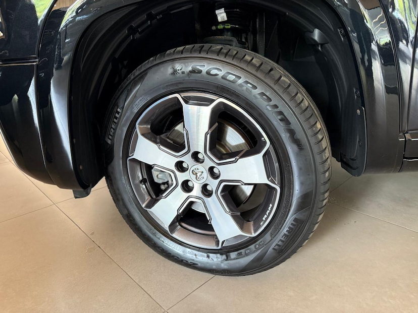 Foto do veículo RAM RAMPAGE  LARAMIE 2.0 GAS 2024 21.000 KM 189.000,00