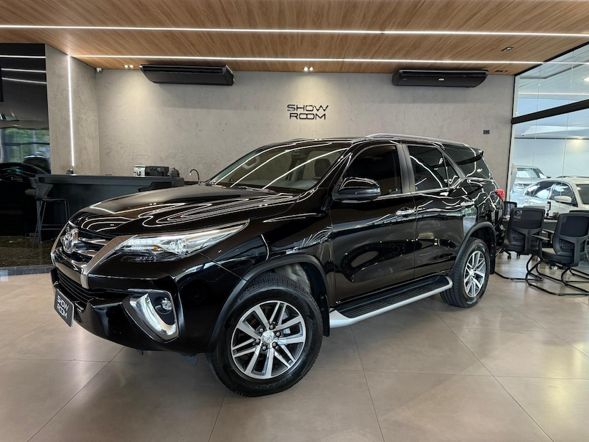 Foto do veículo TOYOTA HILUX  SWSRXA4FD 2019 96.342 KM 220.000,00