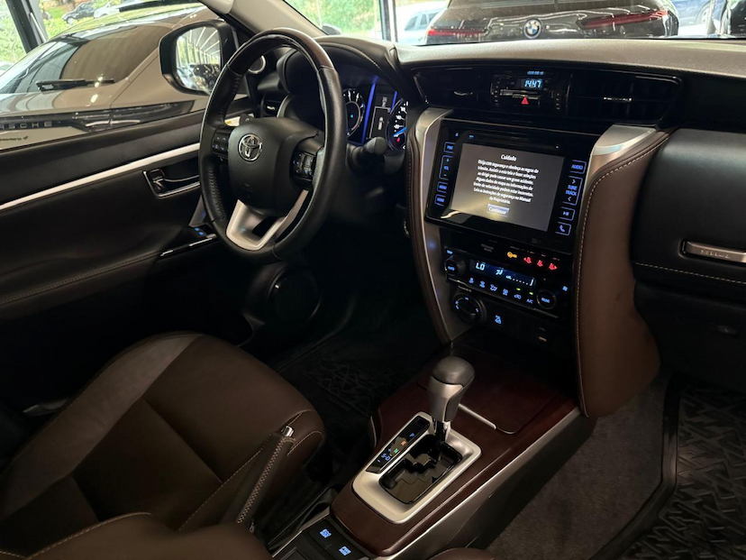 Foto do veículo TOYOTA HILUX  SWSRXA4FD 2019 96.342 KM 220.000,00