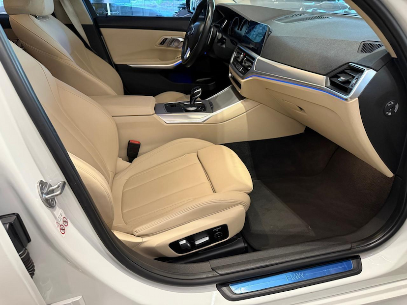 Foto do veículo BMW 320I  2020 40.659 KM 179.000,00