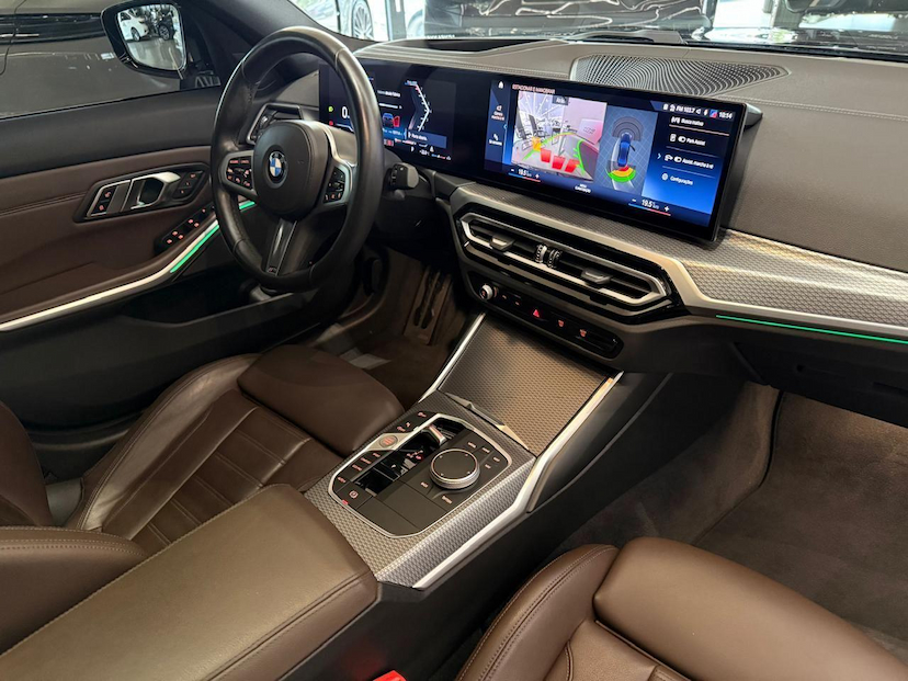 Foto do veículo BMW 320I  M SPORT FLEX 2023 35.000 KM 270.000,00