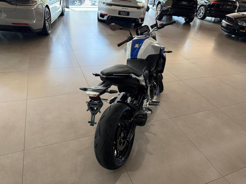 Foto do veículo BMW F 900 R SPORT F900 R SPORT PLUS 2024 1.244 KM 59.000,00