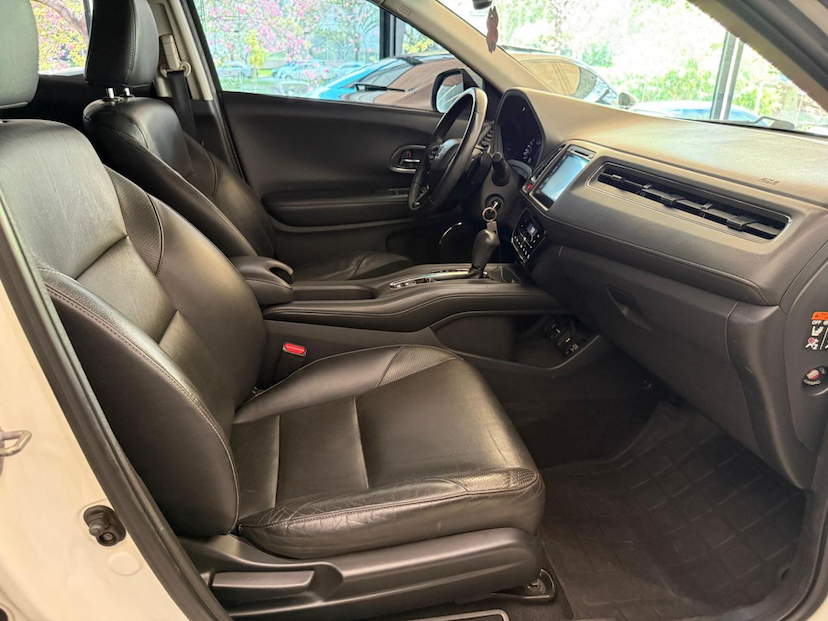 Foto do veículo HONDA HR-V HR-V TOURING 2018 147.900 KM 90.000,00