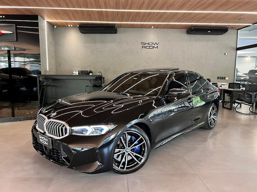 Foto do veículo BMW 320I  M SPORT FLEX 2024 9.300 KM 319.000,00
