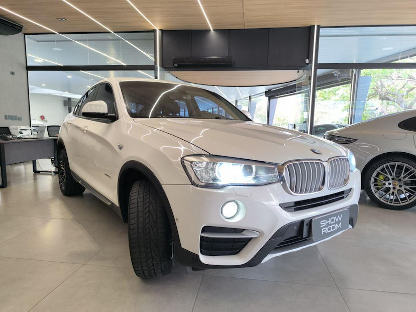 Foto do veículo BMW X4  XDRIVE28I 2015 85.228 KM 129.000,00