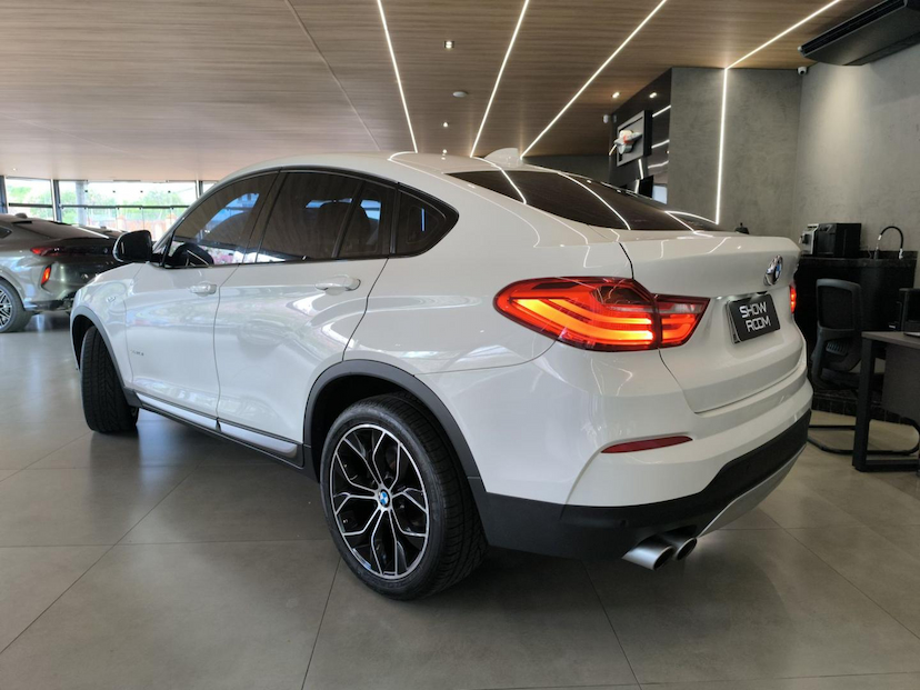 Foto do veículo BMW X4  XDRIVE28I 2015 85.228 KM 129.000,00