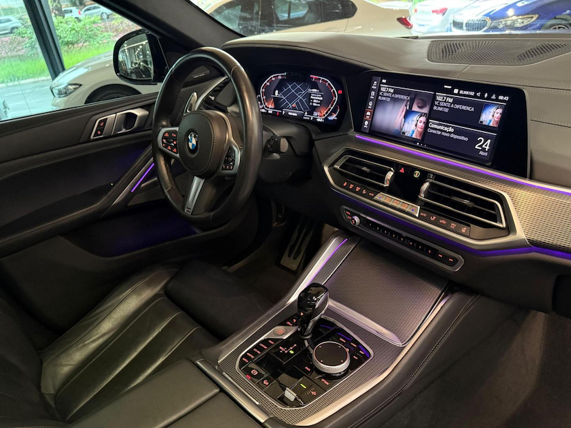 Foto do veículo BMW X6  XDRIVE40I 2020 46.850 KM 469.000,00