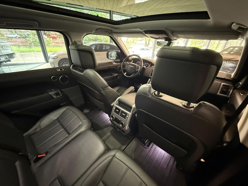 Foto do veículo LAND ROVER RANGE ROVER LR R.R SPT 3.0 TD HSE 2021 59.457 KM 379.000,00