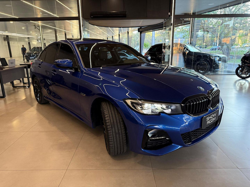 Foto do veículo BMW 330I 330E 2022 26.559 KM 249.000,00