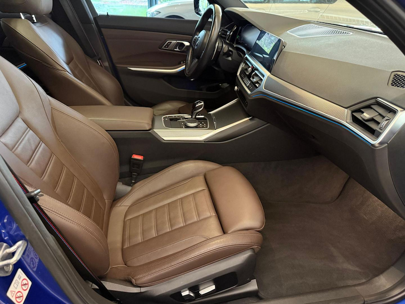 Foto do veículo BMW 330I 330E 2022 26.559 KM 249.000,00