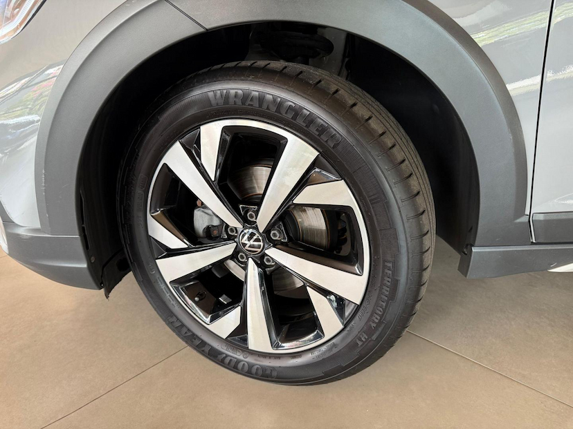Foto do veículo VOLKSWAGEN NIVUS  HL TSI 2024 35.900 KM 120.000,00