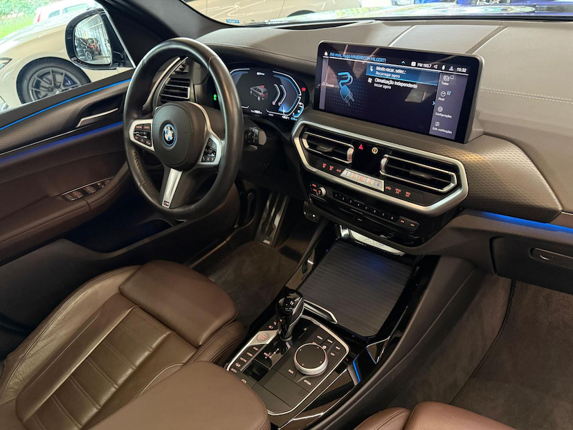 Foto do veículo BMW X3  XDRIVE30E 2022 16.550 KM 339.000,00