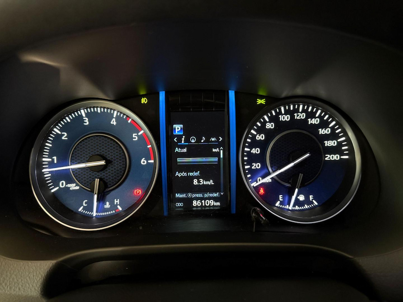 Foto do veículo TOYOTA HILUX  SWSRXA4FD 2021 86.109 KM 280.000,00