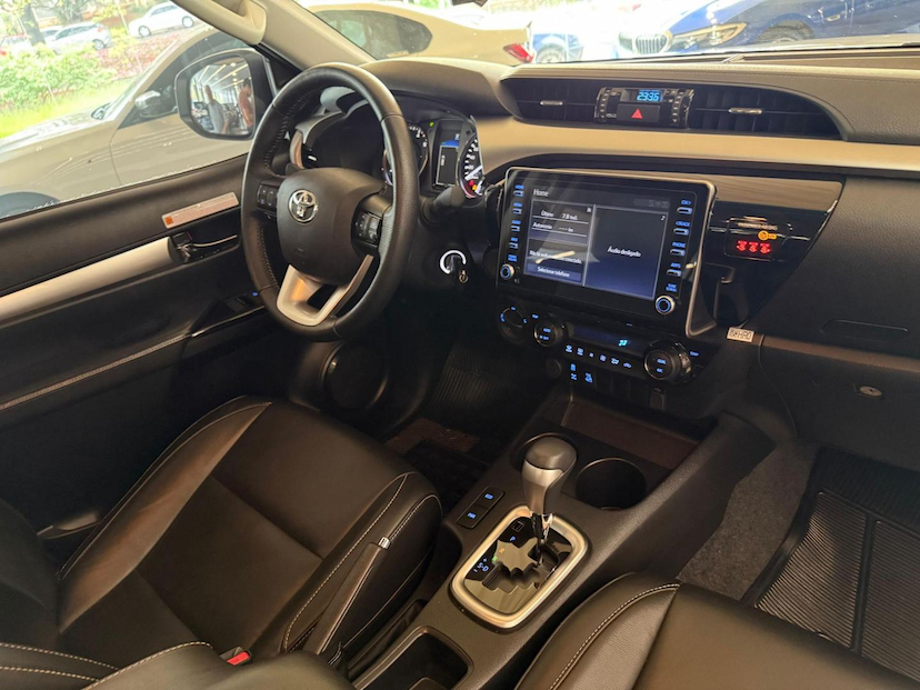 Foto do veículo TOYOTA HILUX  CDSR A4FD 2022 10.066 KM 220.000,00