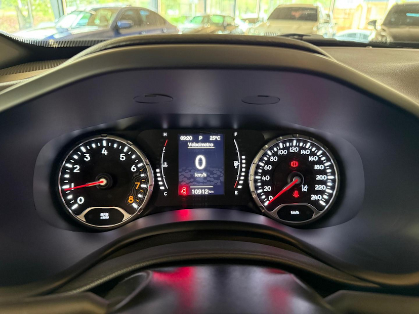 Foto do veículo JEEP RENEGADE  1.3 TURBO 2024 11.800 KM 110.000,00