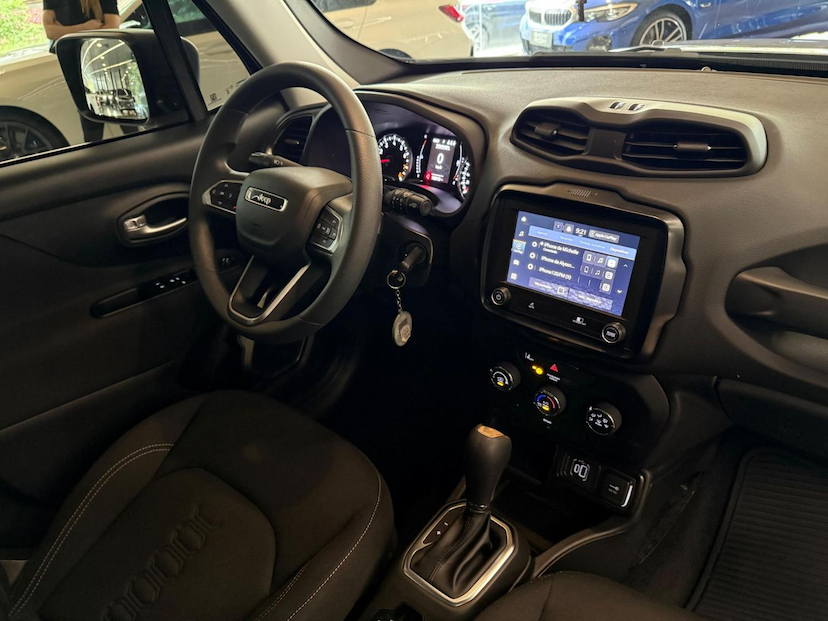 Foto do veículo JEEP RENEGADE  1.3 TURBO 2024 11.800 KM 110.000,00