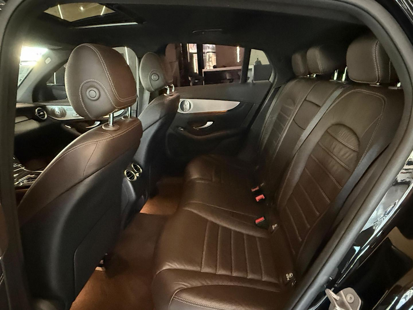 Foto do veículo MERCEDES-BENZ GLC 43 AMG  CO 2019 46.996 KM 285.000,00