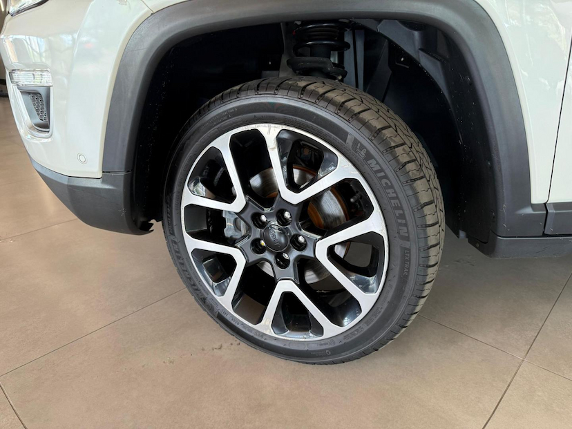Foto do veículo JEEP COMPASS  LIMITED D 2021 70.611 KM 122.000,00