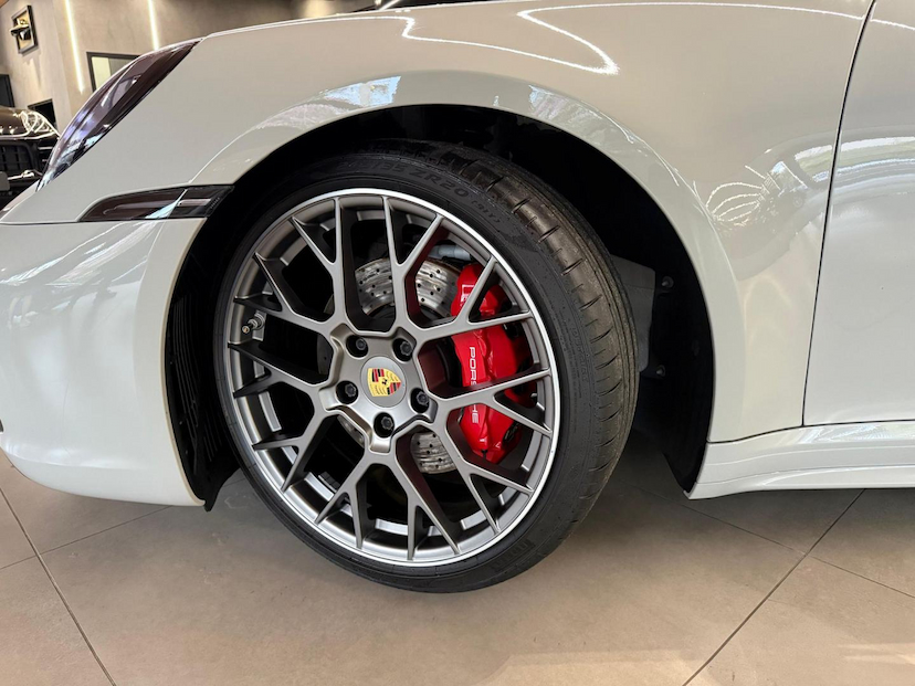 Foto do veículo PORSCHE 911  CARRERA S 2021 14.514 KM 839.000,00
