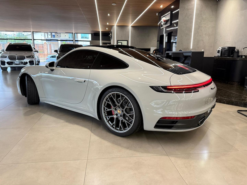 Foto do veículo PORSCHE 911  CARRERA S 2021 14.514 KM 839.000,00