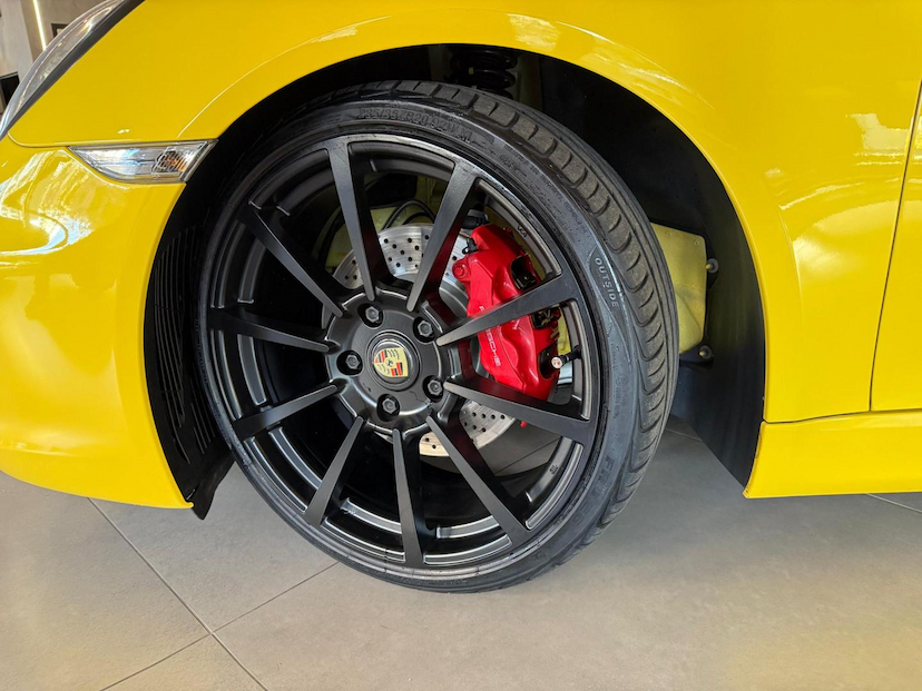 Foto do veículo PORSCHE BOXSTER  S 2014 25.214 KM 409.000,00