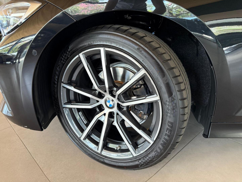 Foto do veículo BMW 320I   ACTIVE FLEX 2021 16.511 KM 209.000,00