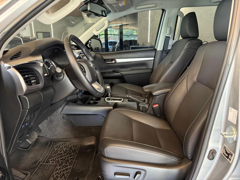 Foto do veículo TOYOTA HILUX  CDSRXA4FD 2023 6.471 KM 280.000,00