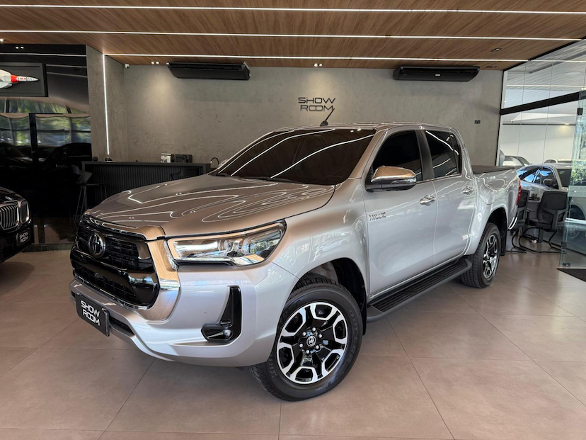 Foto do veículo TOYOTA HILUX  CDSRXA4FD 2023 6.471 KM 280.000,00