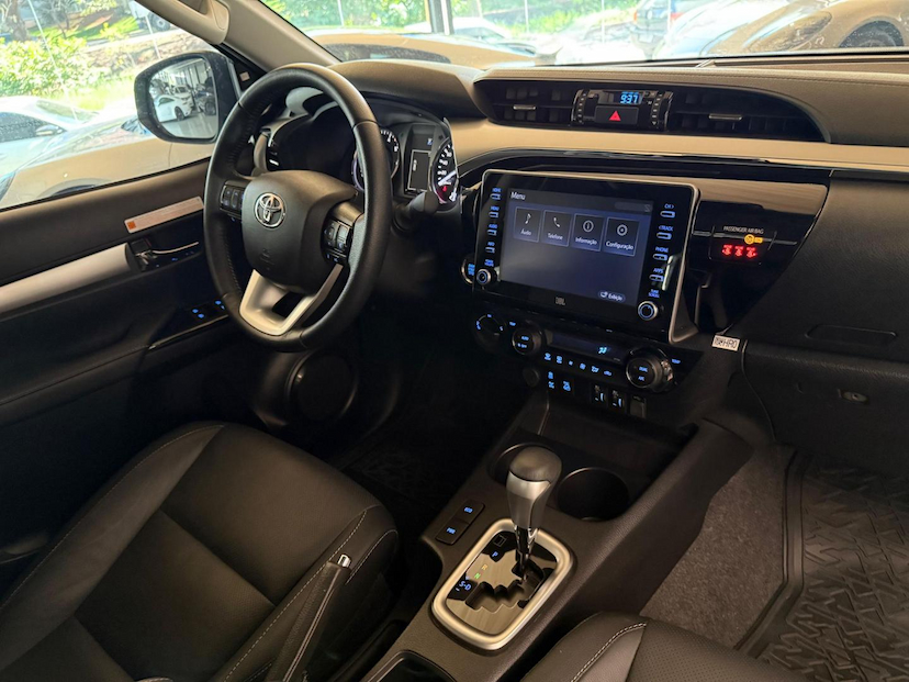 Foto do veículo TOYOTA HILUX  CDSRXA4FD 2023 6.471 KM 280.000,00