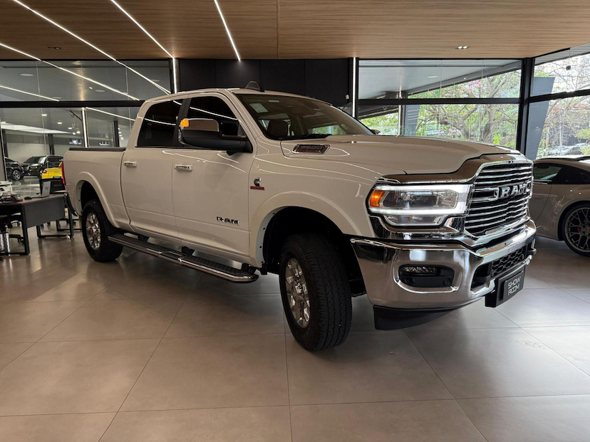 Foto do veículo RAM 3500  LAIE 6.7D 2022 14.305 KM 375.000,00