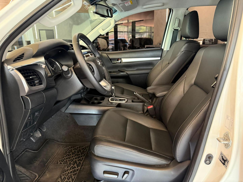 Foto do veículo TOYOTA HILUX  CDSRVA4FD 2022 43.000 KM 219.000,00