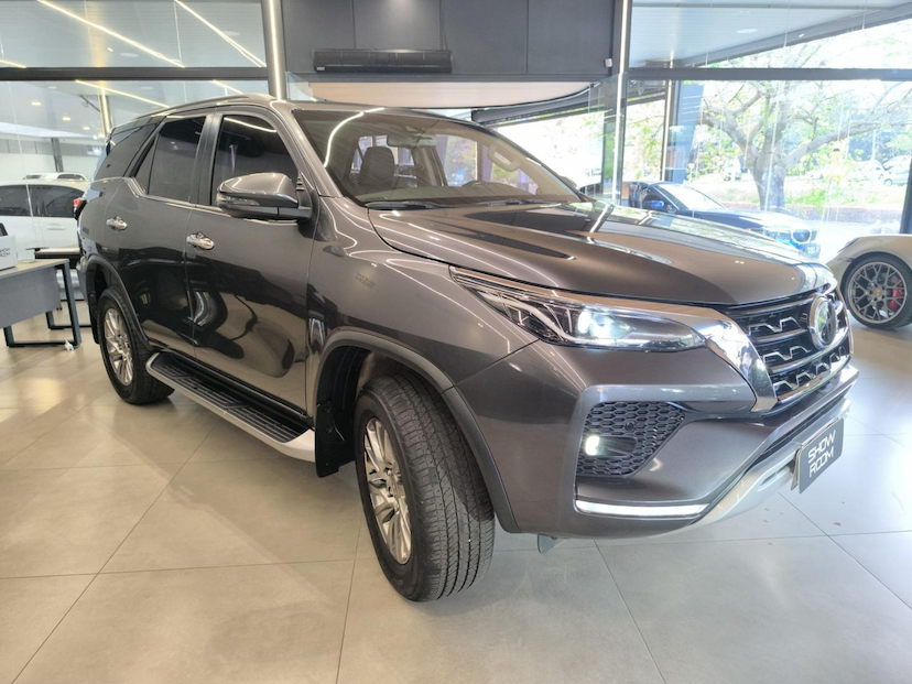 Foto do veículo TOYOTA HILUX  SWSRXA4FD 2021 78.761 KM 275.000,00