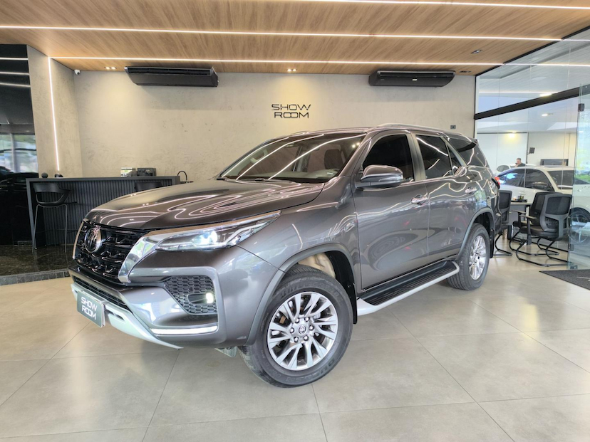 Foto do veículo TOYOTA HILUX  SWSRXA4FD 2021 78.761 KM 275.000,00