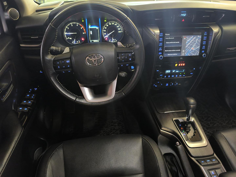 Foto do veículo TOYOTA HILUX  SWSRXA4FD 2021 78.761 KM 275.000,00