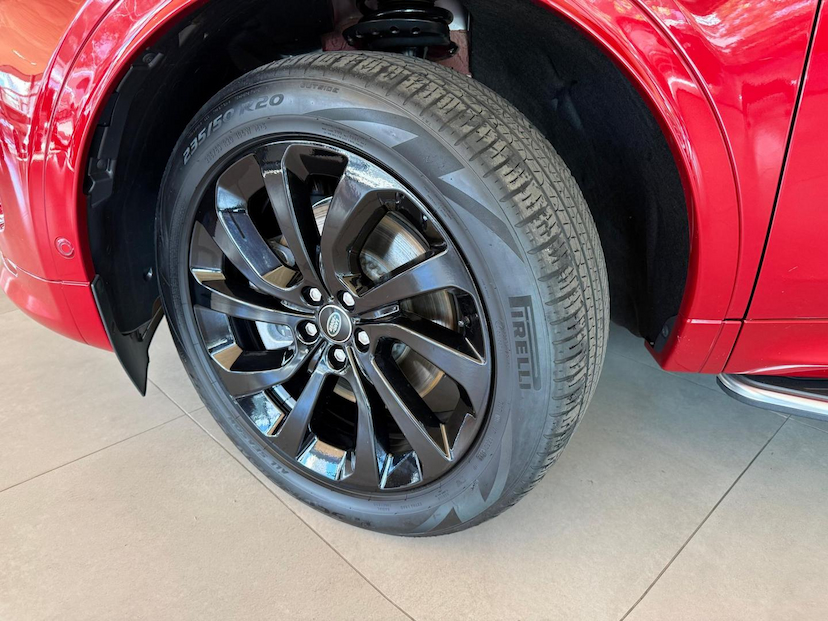 Foto do veículo LAND ROVER DISCOVERY DISC SPT D200 SE RD7L 2023 13.935 KM 279.000,00