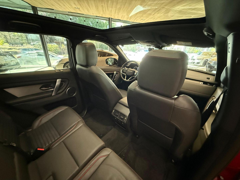 Foto do veículo LAND ROVER DISCOVERY DISC SPT D200 SE RD7L 2023 13.935 KM 279.000,00