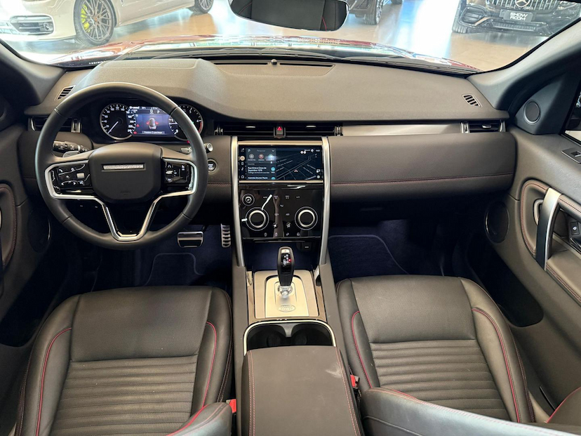 Foto do veículo LAND ROVER DISCOVERY DISC SPT D200 SE RD7L 2023 13.935 KM 279.000,00