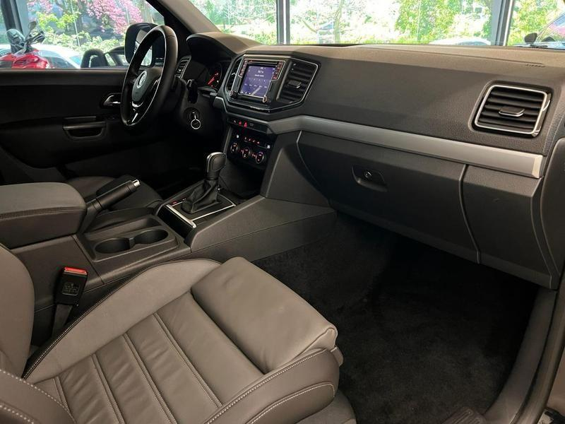 Foto do veículo VOLKSWAGEN AMAROK  V6 HIGH 2023 22.700 KM 225.000,00