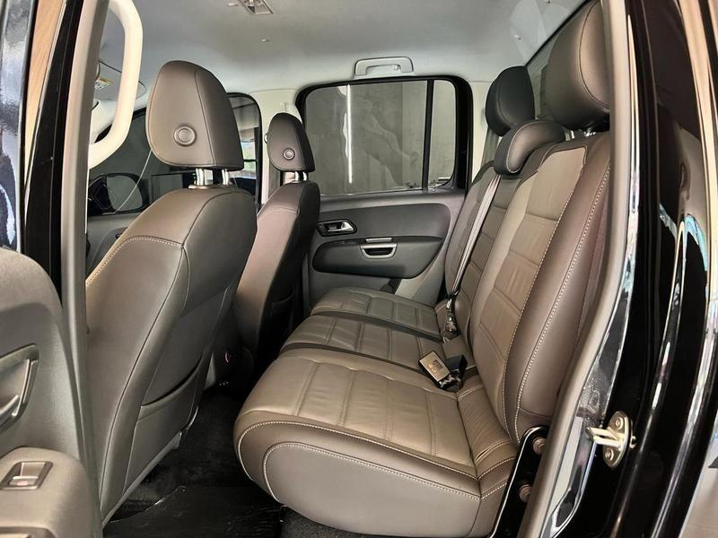 Foto do veículo VOLKSWAGEN AMAROK  V6 HIGH 2023 22.700 KM 225.000,00