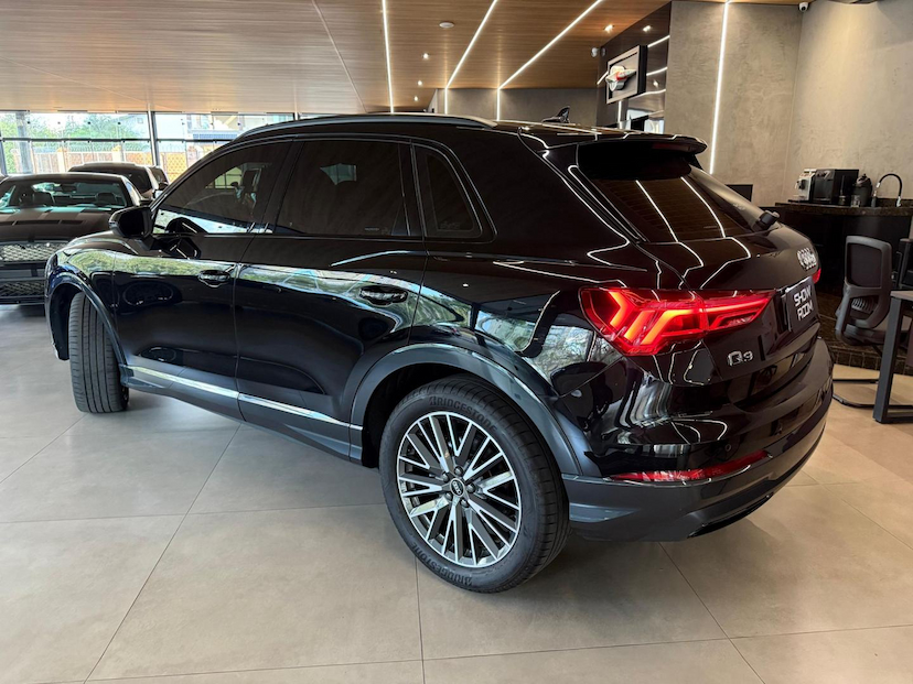 Foto do veículo AUDI Q3  1.4TFSI 2021 22.340 KM 199.000,00