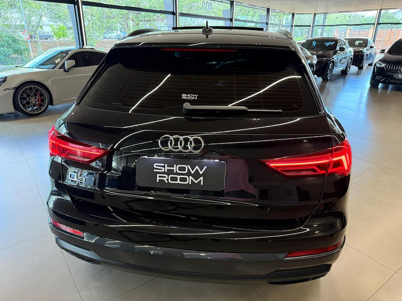Foto do veículo AUDI Q3  1.4TFSI 2021 22.340 KM 199.000,00
