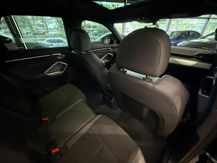 Foto do veículo AUDI Q3  1.4TFSI 2021 22.340 KM 199.000,00