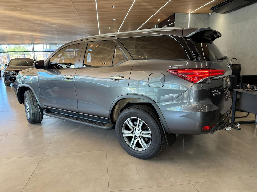 Foto do veículo TOYOTA HILUX  SWSRVA2HF 2020 39.261 KM 205.000,00