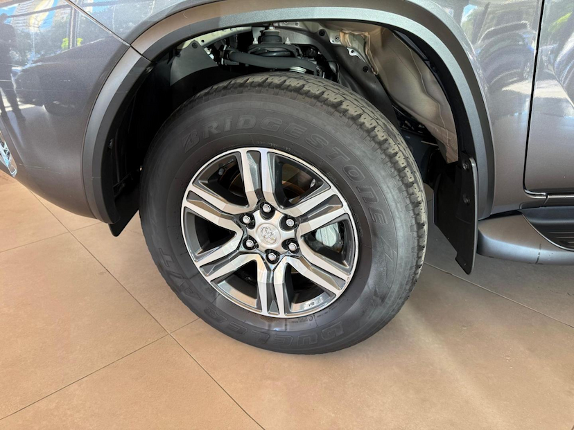 Foto do veículo TOYOTA HILUX  SWSRVA2HF 2020 39.261 KM 205.000,00