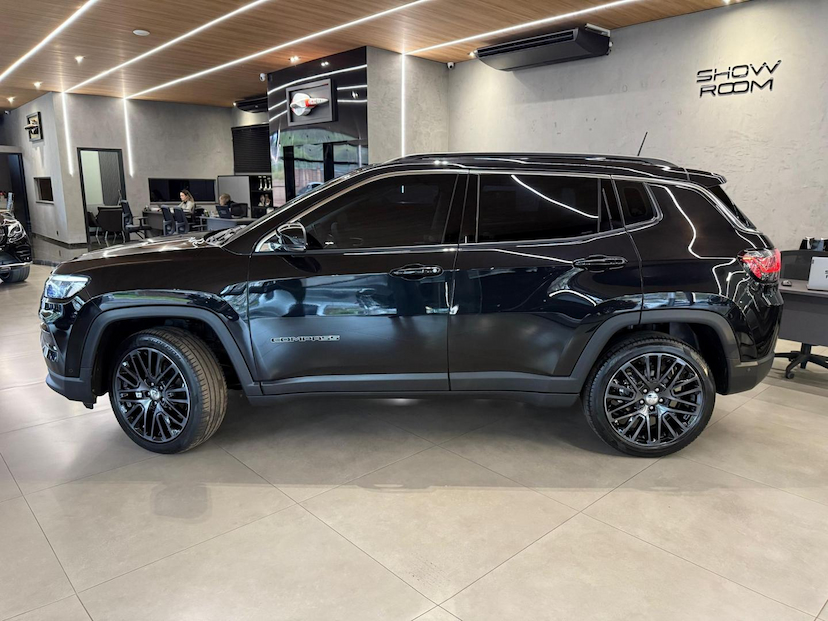 Foto do veículo JEEP COMPASS  LIMITED TF 2023 14.410 KM 165.000,00